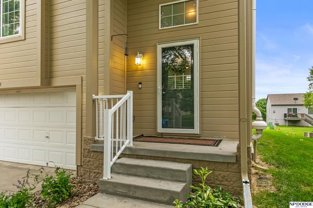 18915 K Street, Omaha, NE 68135