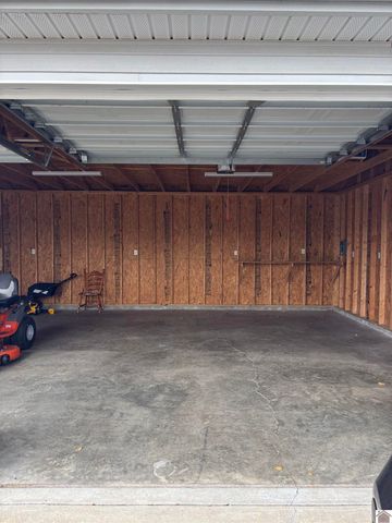 204 Charlotte St, Salem, KY 42078