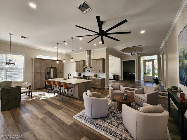 3625 Olde Cottage LN, Bonita Springs, FL 34134