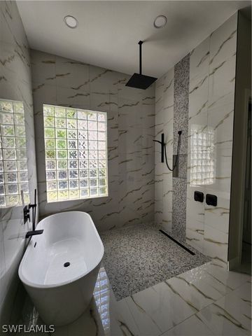 3625 Olde Cottage LN, Bonita Springs, FL 34134