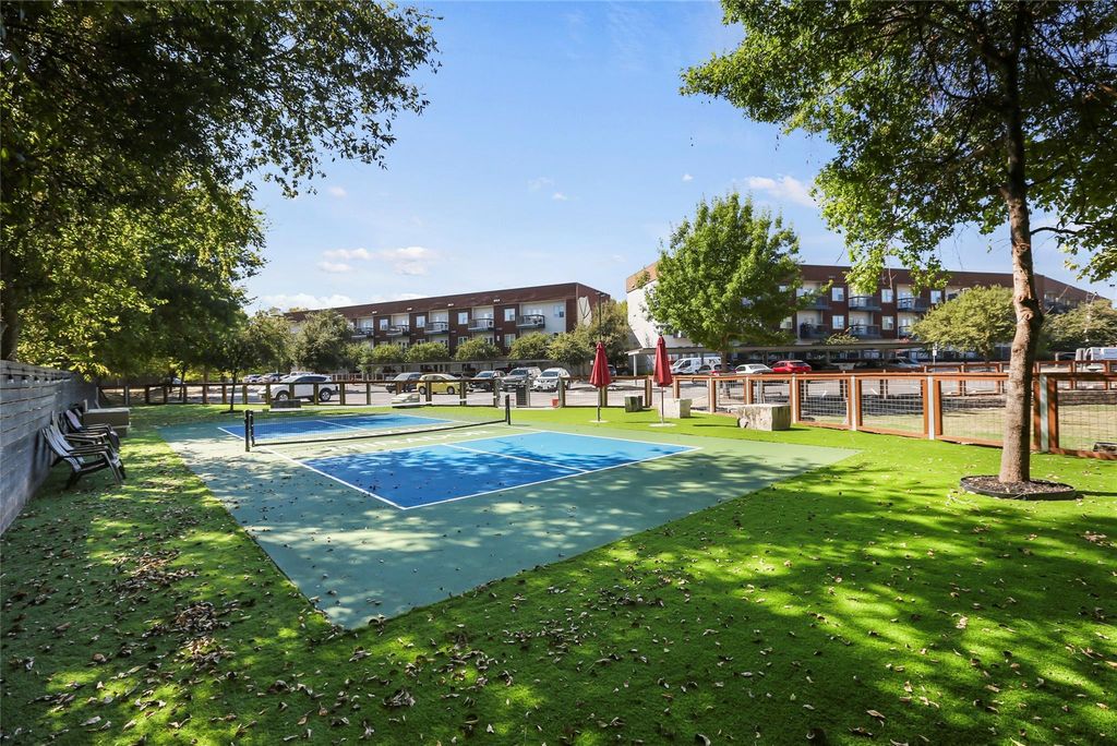 2505 Thornton RD 1105, Austin, TX 78704