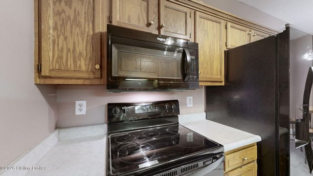 5300 Carolina Crossings Way 101, Louisville, KY 40219
