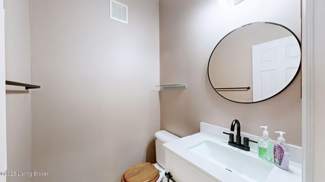 5300 Carolina Crossings Way 101, Louisville, KY 40219