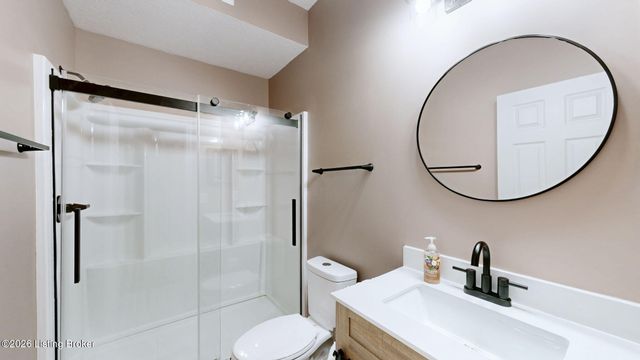 5300 Carolina Crossings Way 101, Louisville, KY 40219