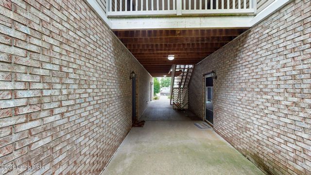 5300 Carolina Crossings Way 101, Louisville, KY 40219