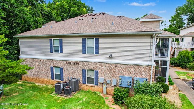 5300 Carolina Crossings Way 101, Louisville, KY 40219