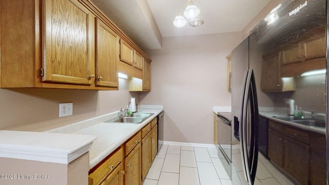5300 Carolina Crossings Way 101, Louisville, KY 40219