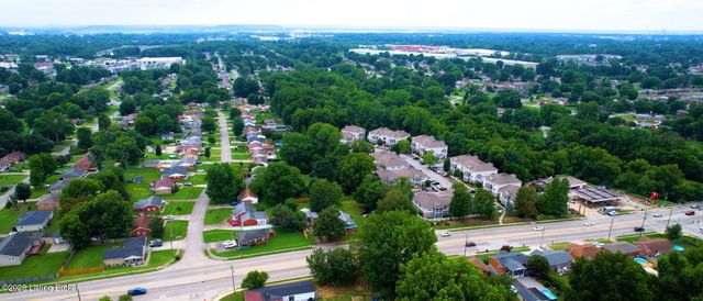 5300 Carolina Crossings Way 101, Louisville, KY 40219