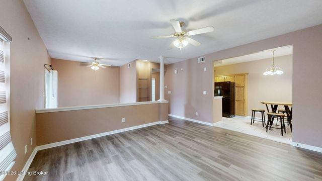 5300 Carolina Crossings Way 101, Louisville, KY 40219