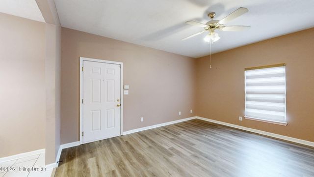 5300 Carolina Crossings Way 101, Louisville, KY 40219