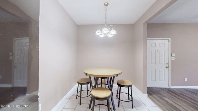 5300 Carolina Crossings Way 101, Louisville, KY 40219