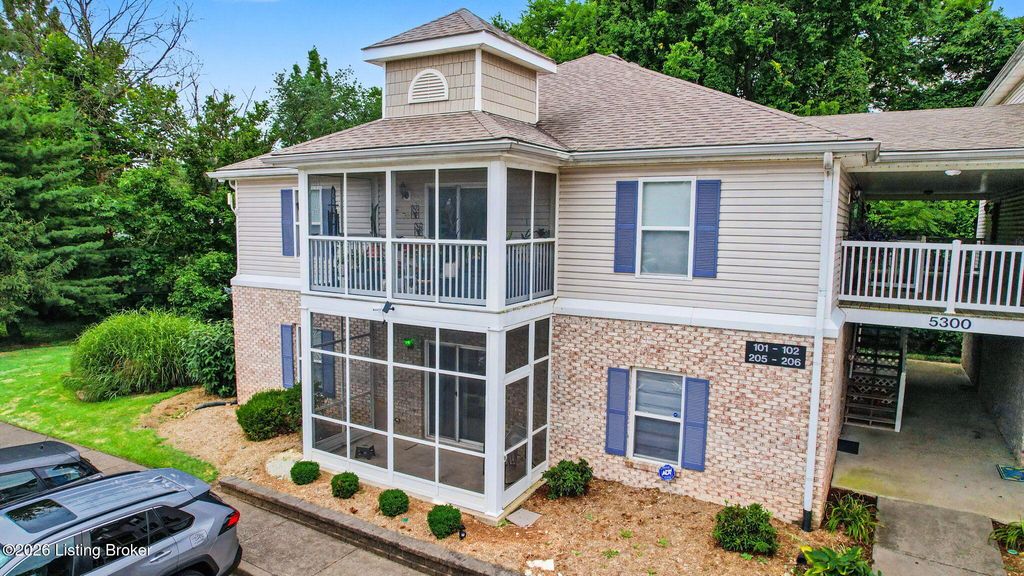 5300 Carolina Crossings Way 101, Louisville, KY 40219