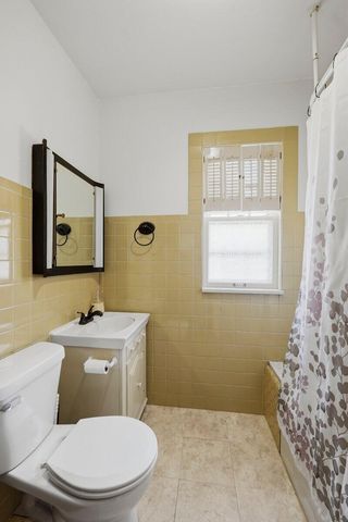 144 N Michigan Avenue, Hobart, IN 46342