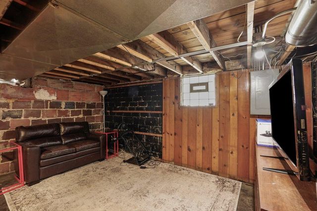 144 N Michigan Avenue, Hobart, IN 46342