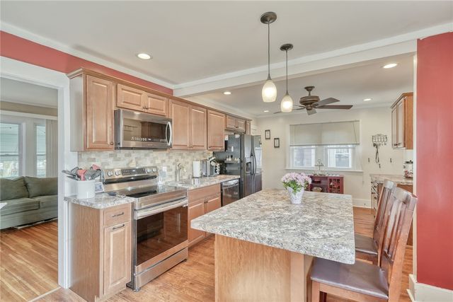 38 Mapledale Street, Rochester, NY 14609