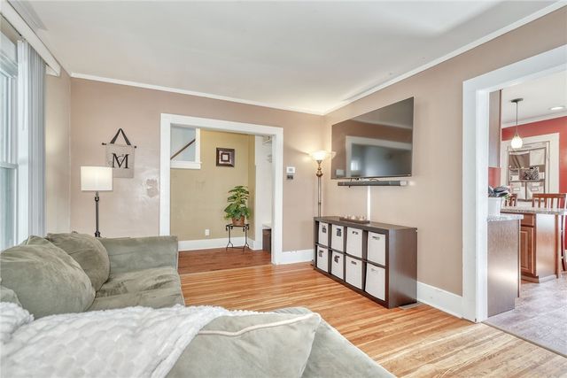 38 Mapledale Street, Rochester, NY 14609