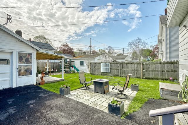 38 Mapledale Street, Rochester, NY 14609