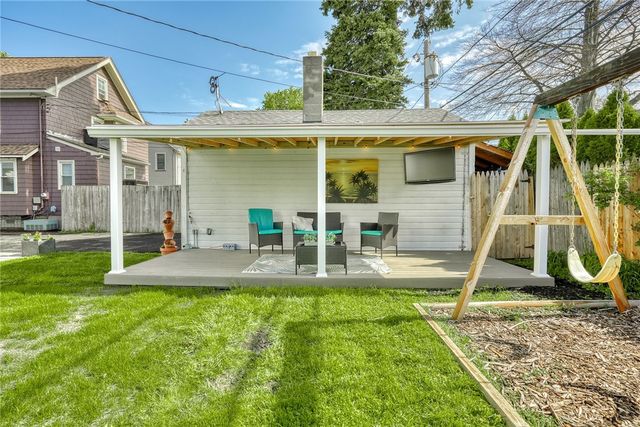 38 Mapledale Street, Rochester, NY 14609