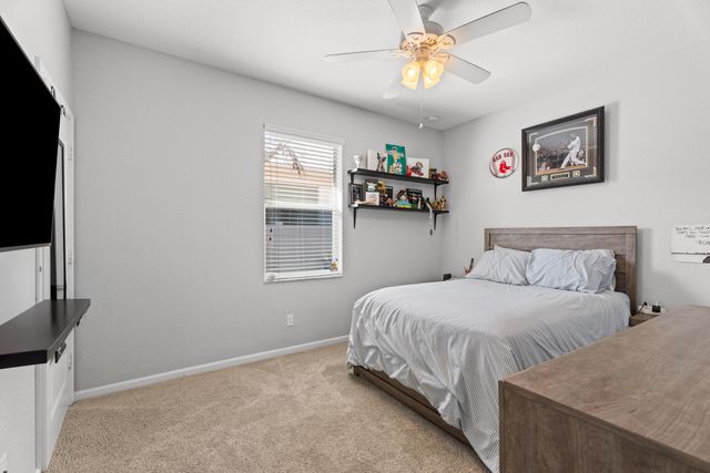 445 NW Sunflower Place, Jensen Beach, FL 34957