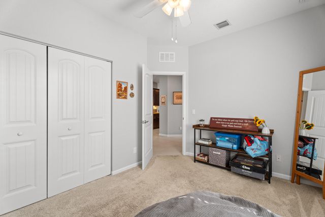 445 NW Sunflower Place, Jensen Beach, FL 34957