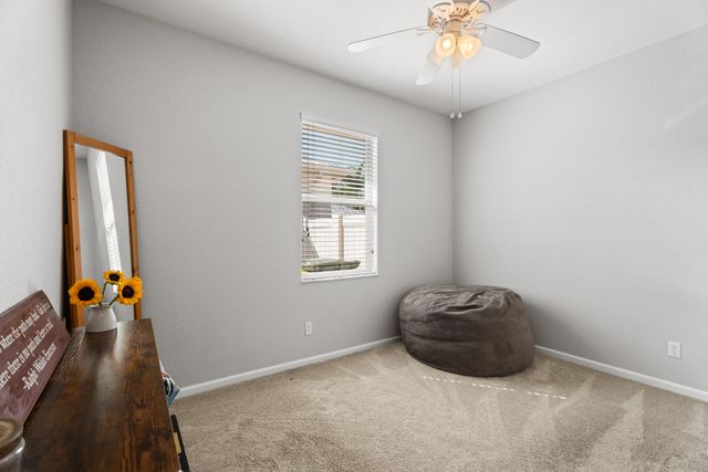 445 NW Sunflower Place, Jensen Beach, FL 34957