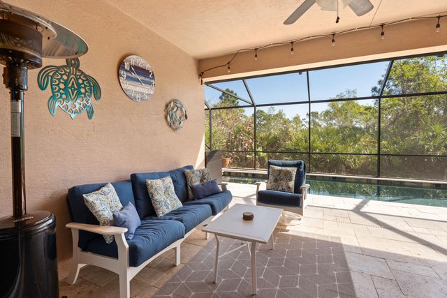 445 NW Sunflower Place, Jensen Beach, FL 34957