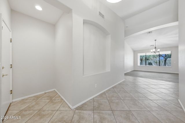 8216 W CROCUS Drive, Peoria, AZ 85381