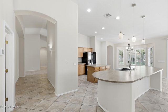 8216 W CROCUS Drive, Peoria, AZ 85381