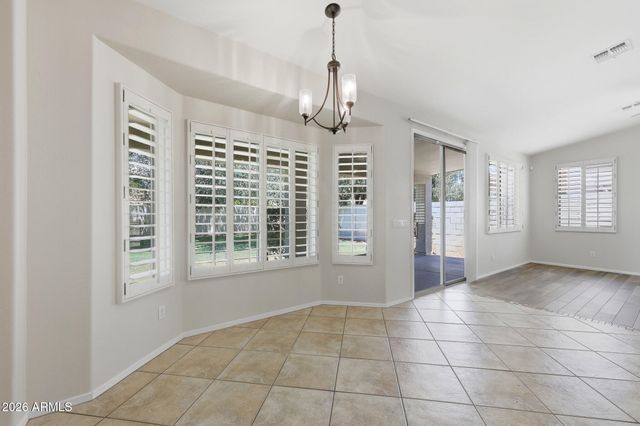 8216 W CROCUS Drive, Peoria, AZ 85381