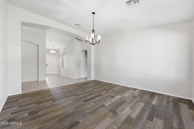 8216 W CROCUS Drive, Peoria, AZ 85381