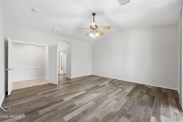 8216 W CROCUS Drive, Peoria, AZ 85381