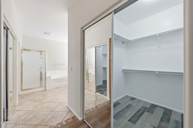 8216 W CROCUS Drive, Peoria, AZ 85381