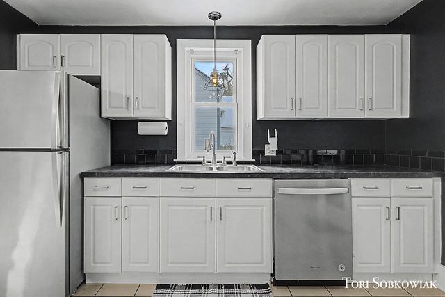 2137 Eastern Avenue, Grand Rapids, MI 49505