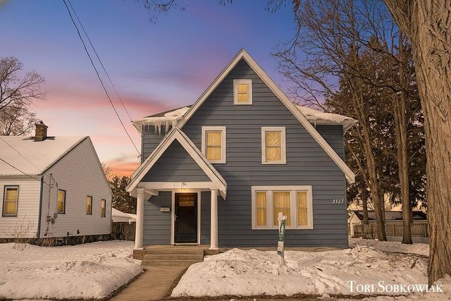 2137 Eastern Avenue, Grand Rapids, MI 49505