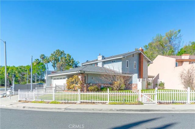 13233 Oakwood, La Mirada, CA 90638