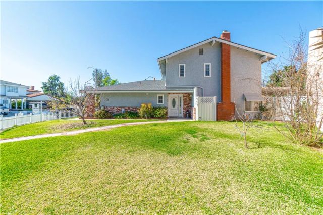 13233 Oakwood, La Mirada, CA 90638