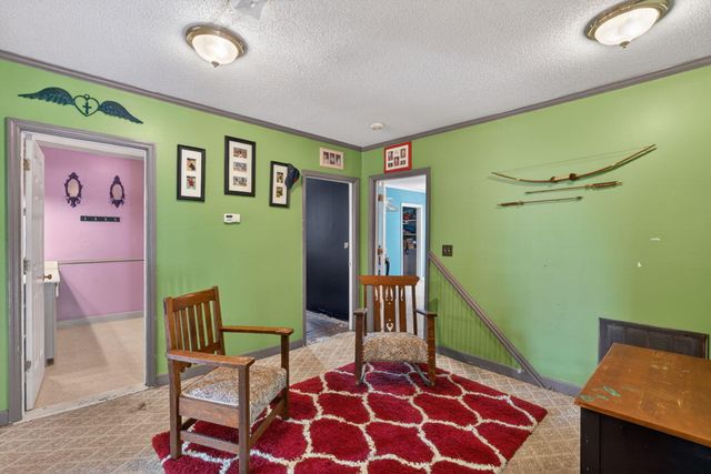 650 Hampton Street, Elloree, SC 29047