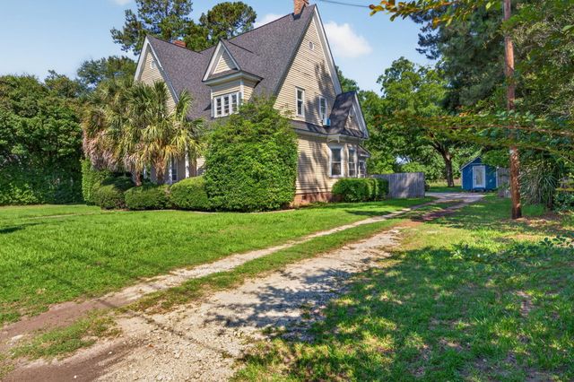 650 Hampton Street, Elloree, SC 29047