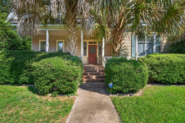 650 Hampton Street, Elloree, SC 29047