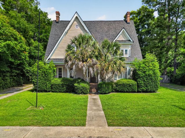 650 Hampton Street, Elloree, SC 29047