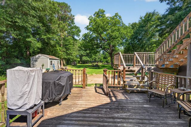 650 Hampton Street, Elloree, SC 29047