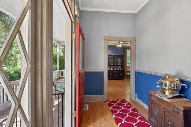 650 Hampton Street, Elloree, SC 29047
