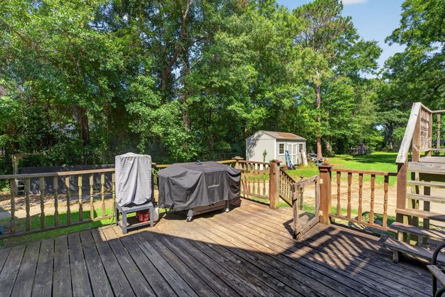 650 Hampton Street, Elloree, SC 29047