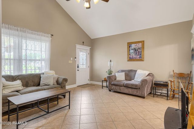 203 Sunflower Estates Lane, Carencro, LA 70520