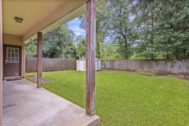 203 Sunflower Estates Lane, Carencro, LA 70520