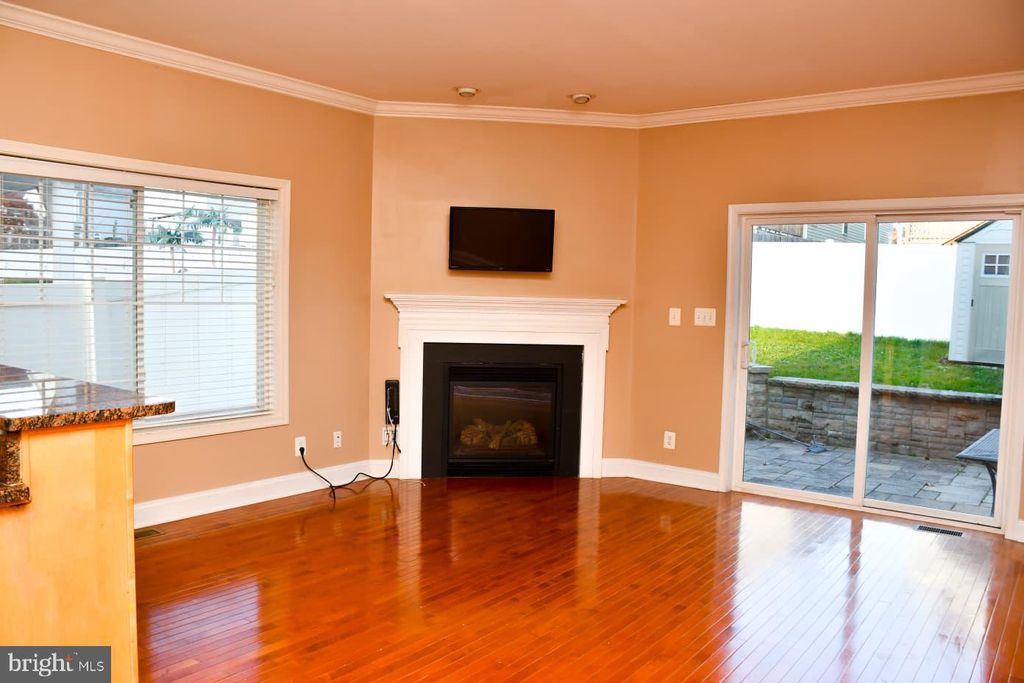 6371 FOREST AVE, Elkridge, MD 21075