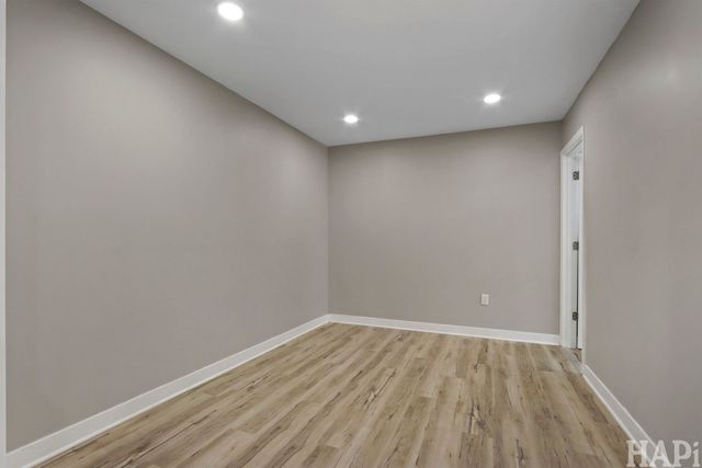 74 Paddock Street, Montgomery, IL 60538