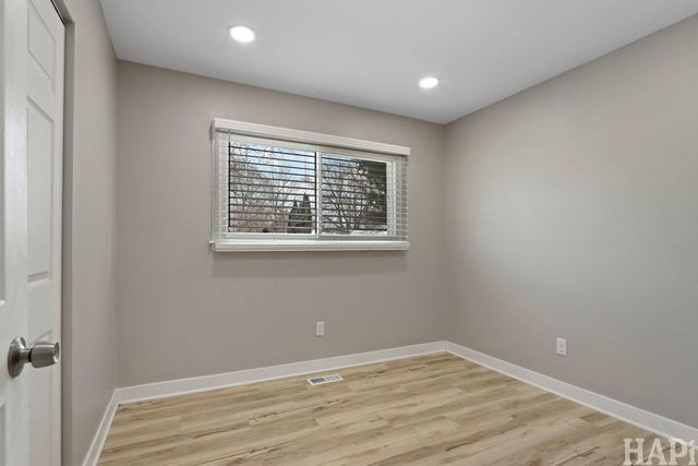 74 Paddock Street, Montgomery, IL 60538