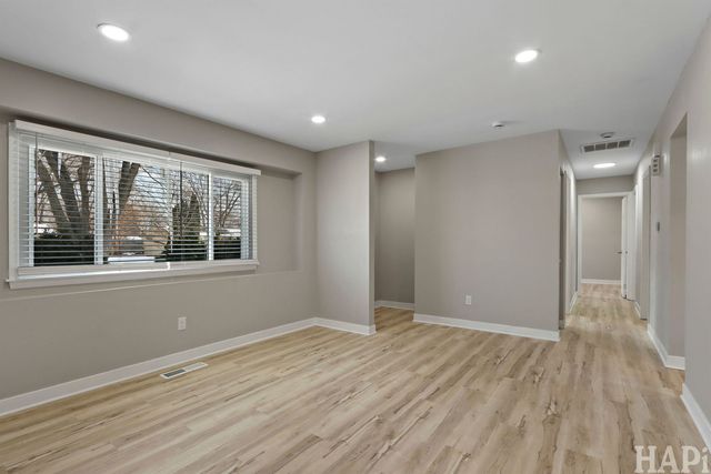 74 Paddock Street, Montgomery, IL 60538