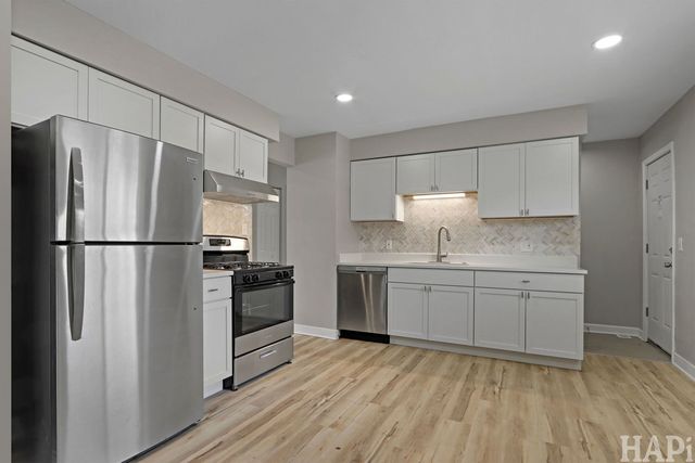 74 Paddock Street, Montgomery, IL 60538